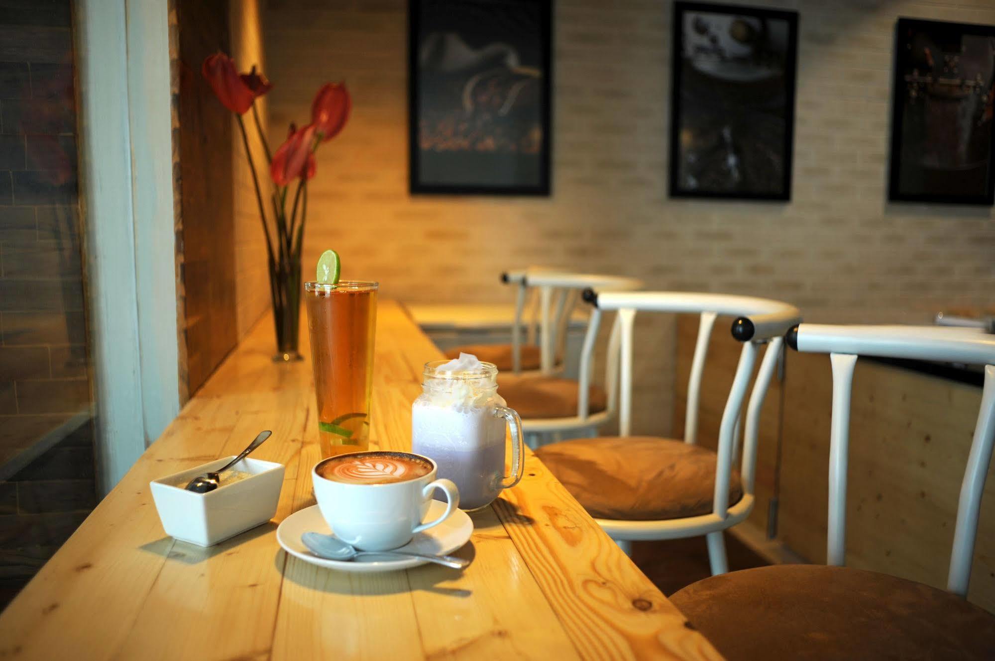 Cleo Hotel Tunjungan Surabaya Eksteriør bilde